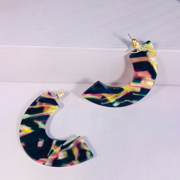 🆑 Blue Tortoise Half Circle Studs - Picture 4 of 7